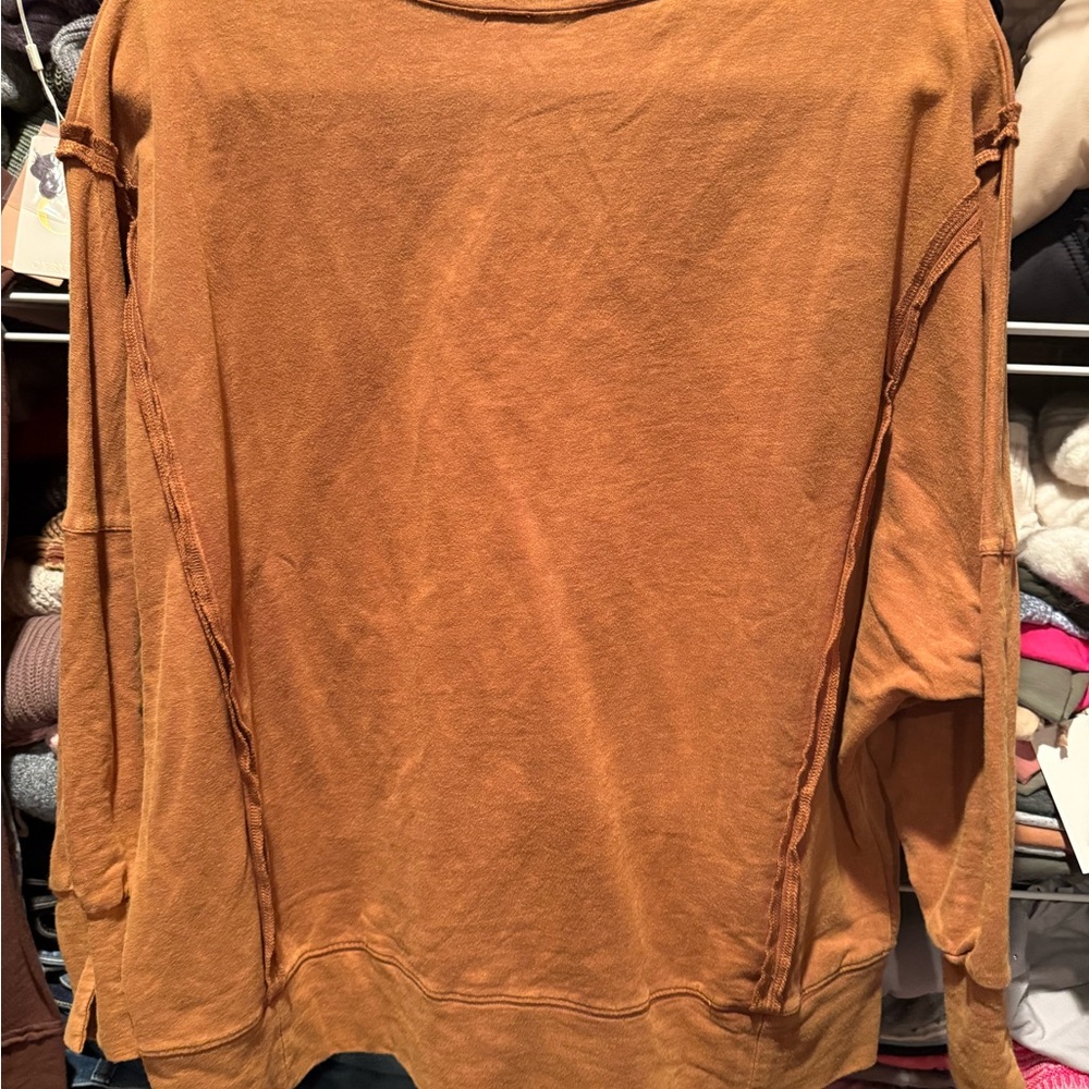 Sew In Love pullover - Picture 2 of 2